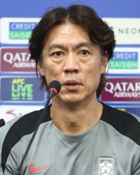 韩媒：韩足协本月25日举行发布会，会上洪明甫公布韩国队最新名单